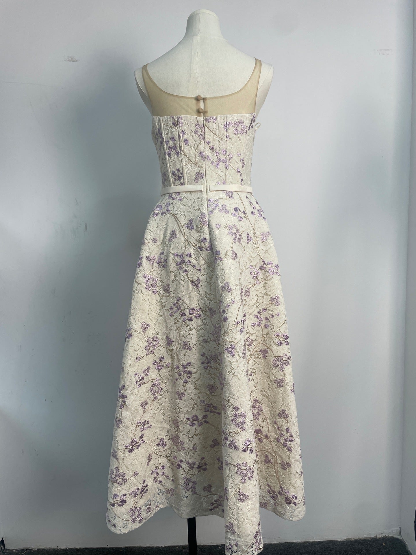 Vietnamese design floral print halter dress 2026 new arrival spring season heavy-weight lace embroidery jacquard long dress